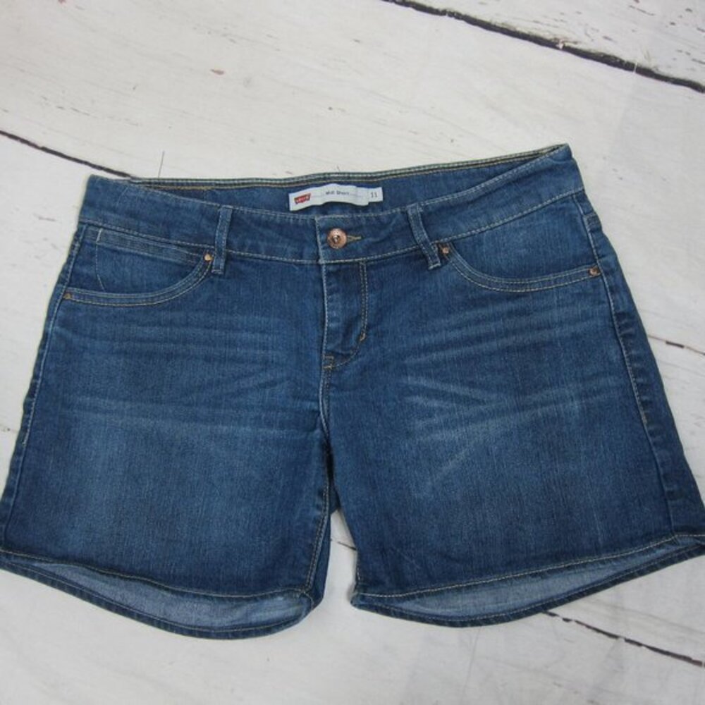 Levi's Midi Shorts Size 11